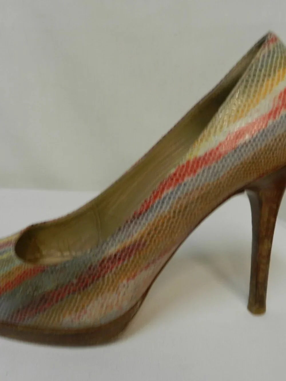 Stuart Weitzman fair used